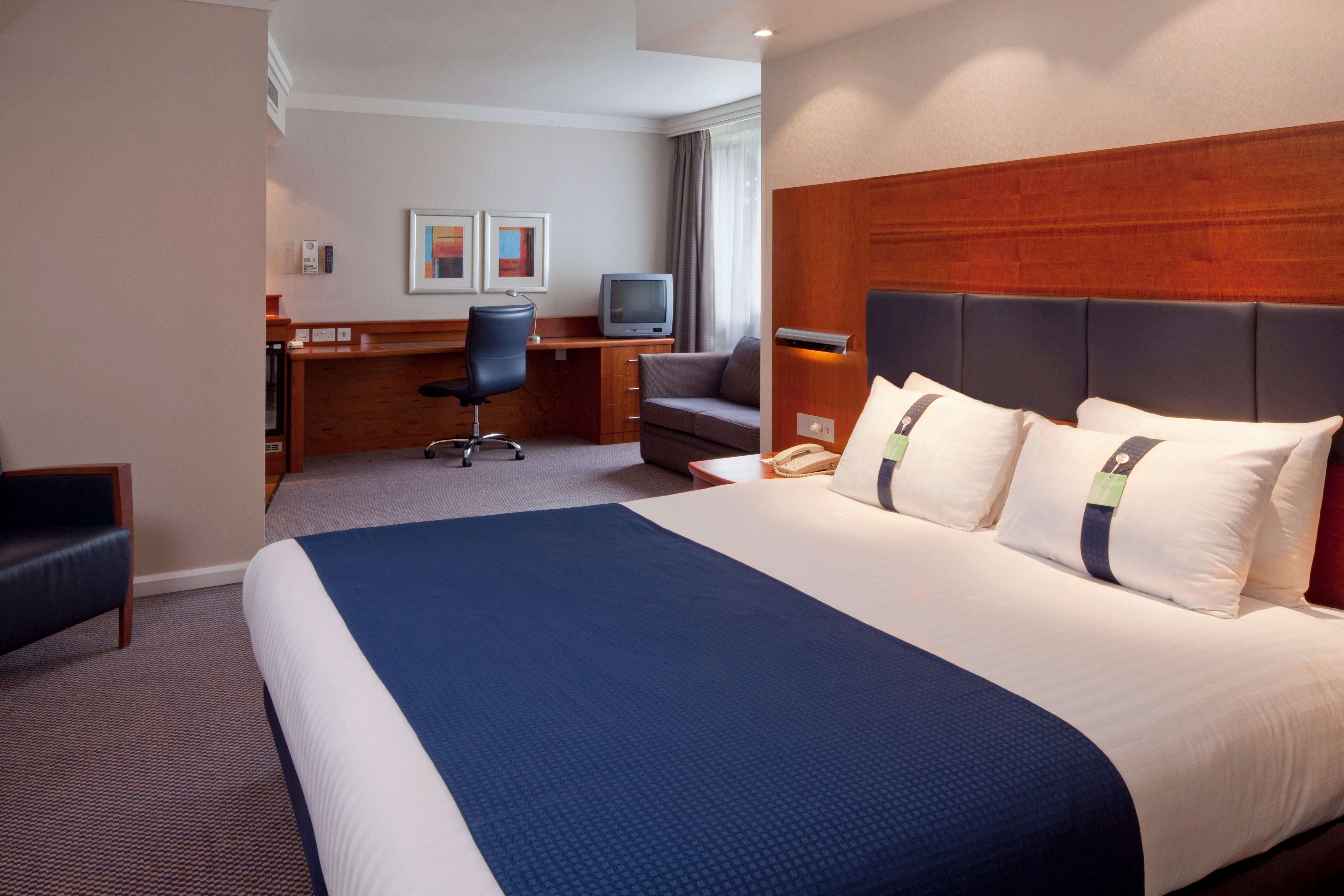 Holiday Inn Maidenhead Windsor, An Ihg Hotel Exteriör bild